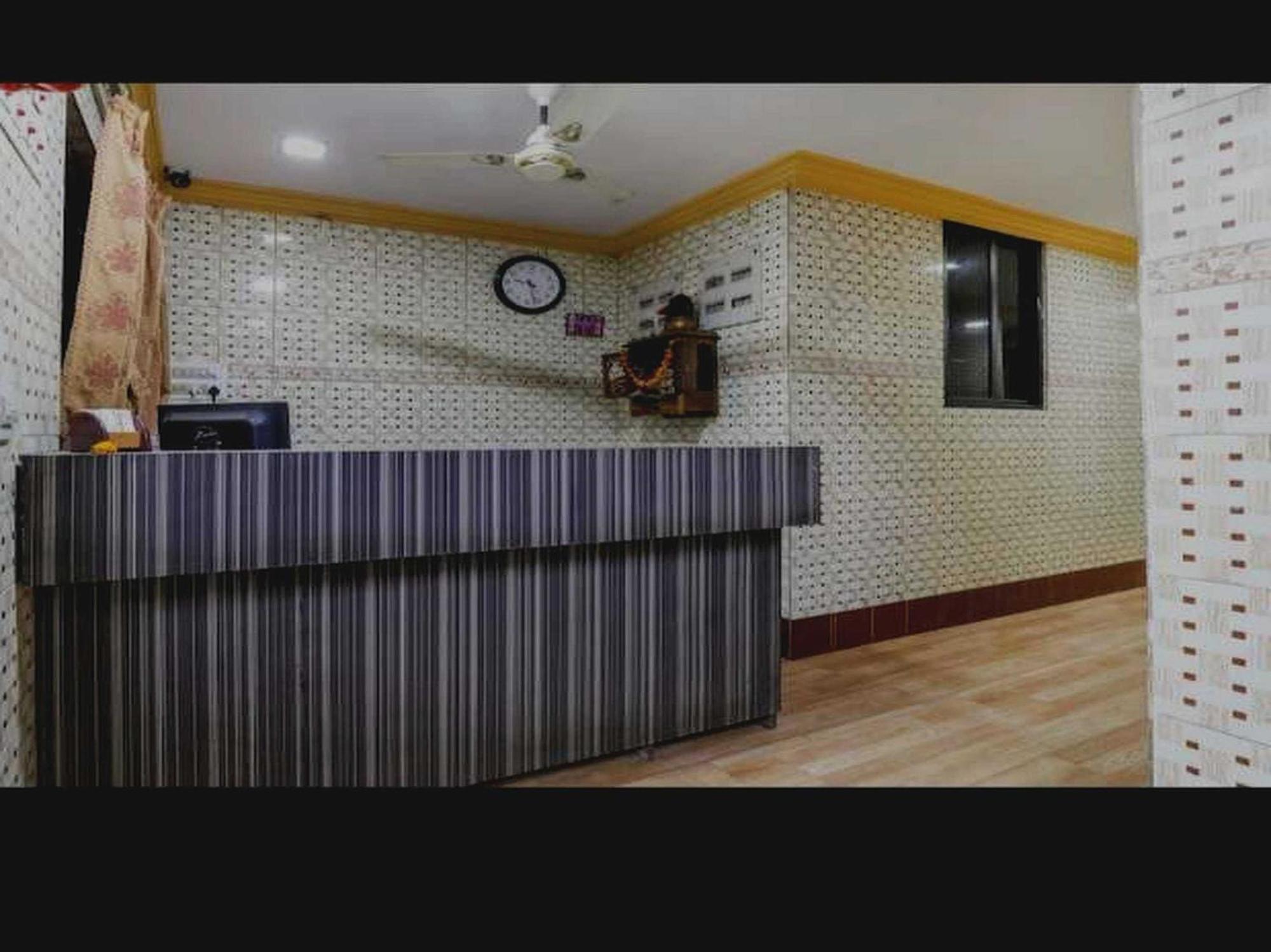 Oyo Hotel Apsara Guest House Ahmedabad Extérieur photo